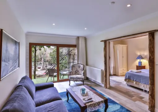 Jakuzili Junior Suite