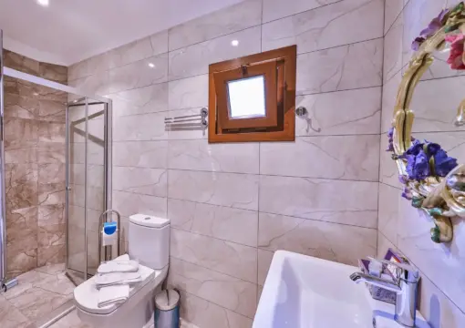 Jakuzili Junior Suite